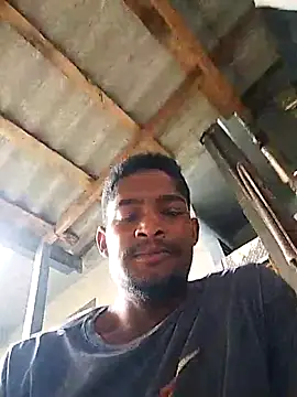 Snapshot of Martins433 chatting on June 11, 2026, 4:04 pm Martins433 online show from June 11, 2026, 4:04 pm