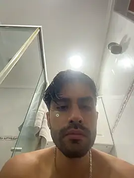 SantiagoMelendez online show from July 4, 2026, 4:44 pm