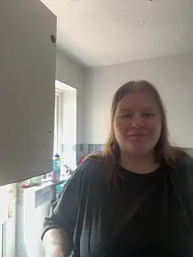 Curvy Vanilla online show from June 18, 2026, 11:48 am