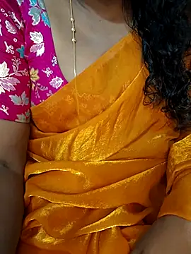 Snapshot of Luckypapa_telugu chatting on July 11, 2026, 5:19 am Luckypapa telugu online show from July 11, 2026, 5:19 am