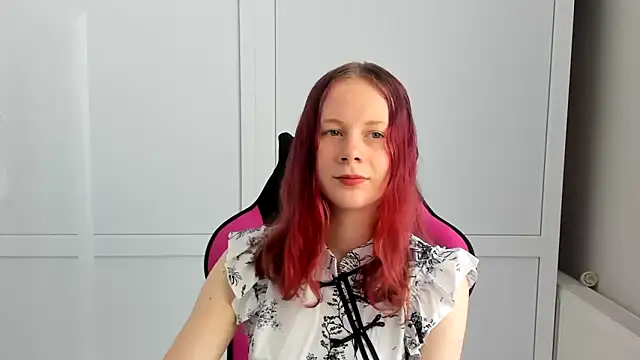 Snapshot of Skylar_spring chatting on June 30, 2026, 6:46 am Skylar spring online show from June 30, 2026, 6:46 am