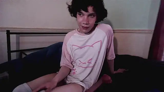 Straything online show from July 29, 2026, 7:13 pm