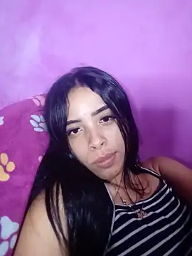 casandraz00 online show from June 5, 2026, 6:24 pm