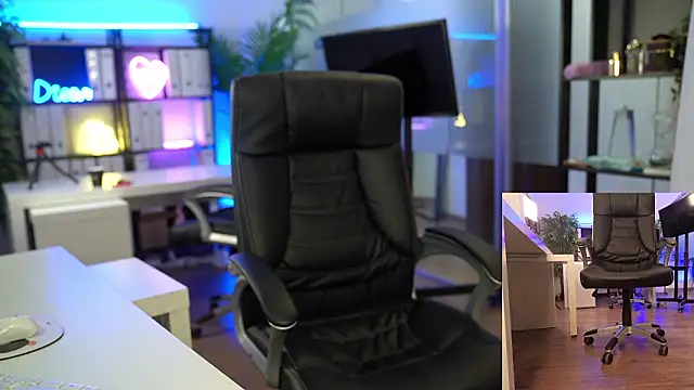 BabesGoWild online show from March 10, 2026, 5:44 am