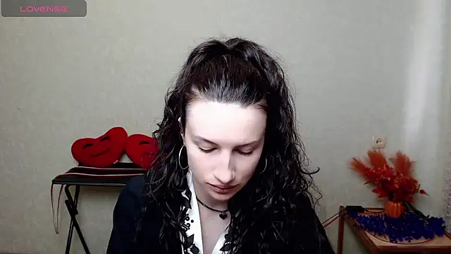 LilithRivi online show from June 8, 2026, 1:55 pm
