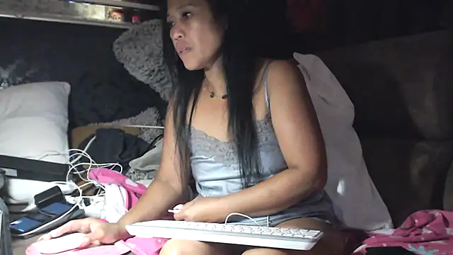 Hornygirltheone online show from September 10, 2025, 6:45 am