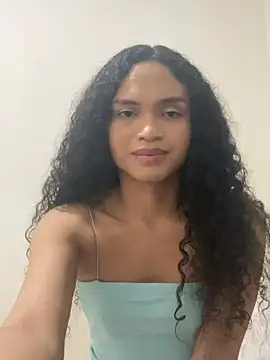 Snapshot of AnaAngel_ chatting on June 8, 2026, 1:11 am AnaAngel online show from June 8, 2026, 1:11 am