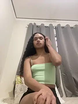 Snapshot of AnaAngel_ chatting on June 18, 2026, 9:36 am AnaAngel online show from June 18, 2026, 9:36 am