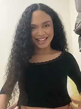 Snapshot of AnaAngel_ chatting on June 10, 2026, 2:13 am AnaAngel online show from June 10, 2026, 2:13 am