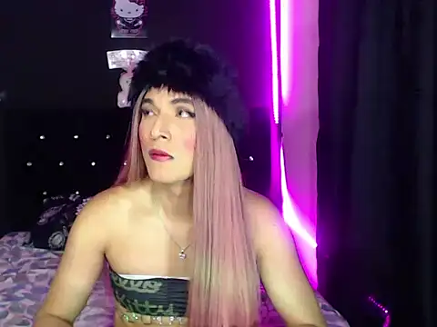 madame kitty online show from June 17, 2026, 6:46 am