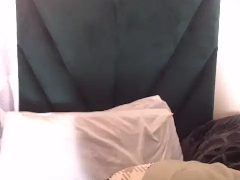 Snapshot of -pussy_lover_ chatting on July 20, 2026, 6:21 am -pussy lover online show from July 20, 2026, 6:21 am