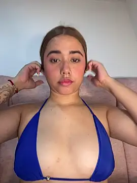 Issie 01 online show from June 14, 2026, 1:57 am