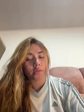 Issie 01 online show from June 30, 2026, 3:17 am