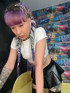 Snapshot of MoonAndDagger chatting on June 7, 2026, 12:49 am MoonAndDagger online show from June 7, 2026, 12:49 am
