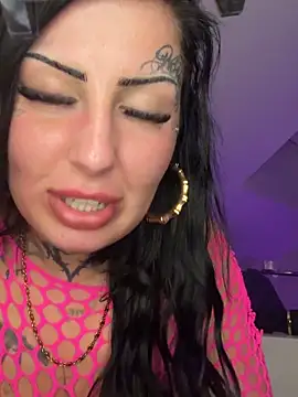 Snapshot of Arabella05 chatting on June 9, 2026, 11:50 pm Arabella05 online show from June 9, 2026, 11:50 pm