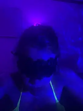 VeiledVixxen online show from July 15, 2026, 1:56 am
