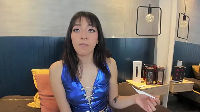 Snapshot of Little_emy_ chatting on July 25, 2026, 8:15 pm Little emy online show from July 25, 2026, 8:15 pm