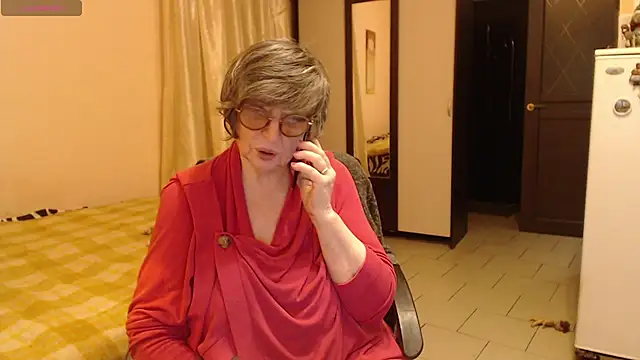 Snapshot of Sharon_Amore chatting on September 22, 2025, 5:52 pm Sharon Amore online show from September 22, 2025, 5:52 pm