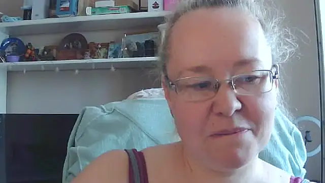 Viola27 online show from July 21, 2026, 7:10 am