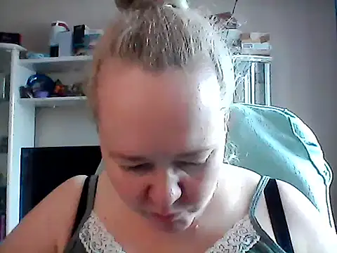Viola27 online show from June 12, 2026, 6:44 am