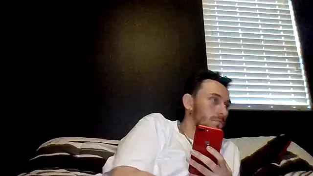 Snapshot of Mikecloudyhawk chatting on June 20, 2026, 1:10 am Mikecloudyhawk online show from June 20, 2026, 1:10 am