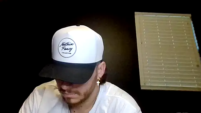 Snapshot of Mikecloudyhawk chatting on June 22, 2026, 3:25 am Mikecloudyhawk online show from June 22, 2026, 3:25 am