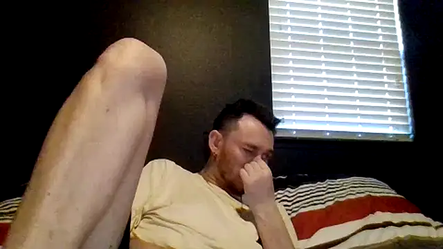 Snapshot of Mikecloudyhawk chatting on June 20, 2026, 3:39 pm Mikecloudyhawk online show from June 20, 2026, 3:39 pm