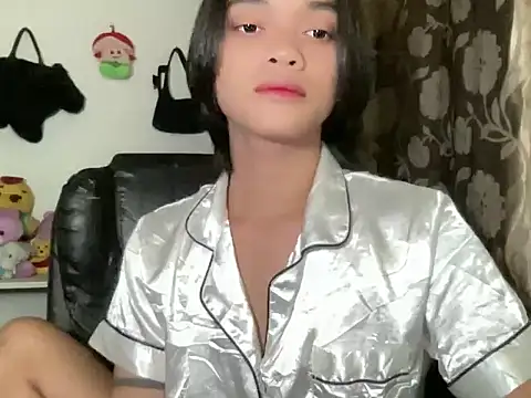 Justine0419 online show from June 19, 2026, 4:57 pm