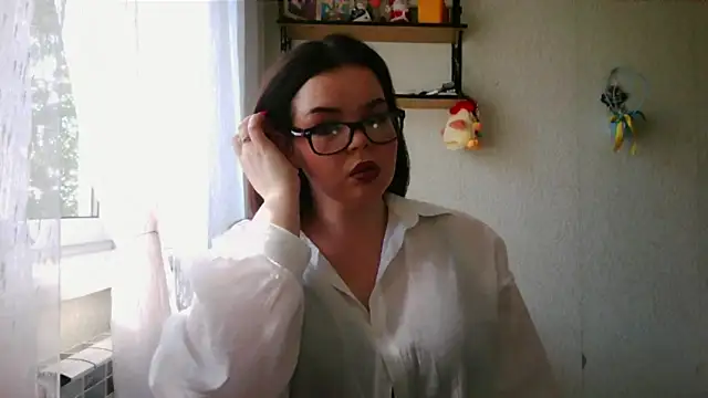 Snapshot of LiyaHoly chatting on June 12, 2026, 5:16 am LiyaHoly online show from June 12, 2026, 5:16 am