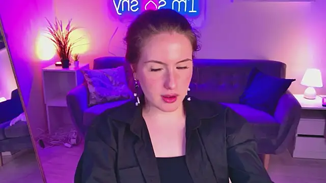 ChloeAster online show from July 1, 2026, 10:54 pm