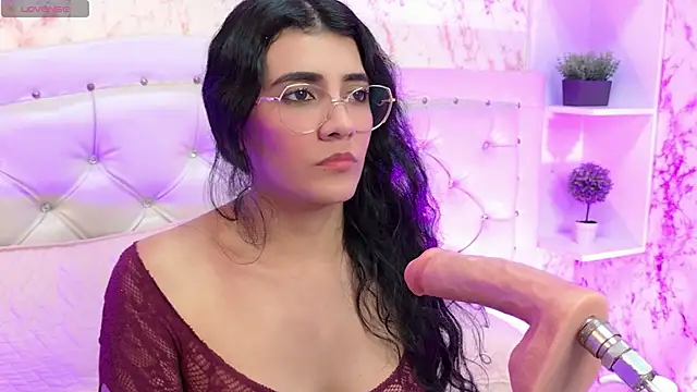 Snapshot of Scarlett__Moon chatting on July 22, 2026, 3:03 pm Scarlett Moon online show from July 22, 2026, 3:03 pm