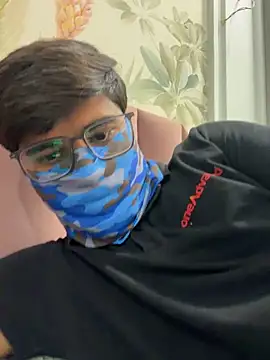 dreamy boy online show from June 11, 2026, 4:42 am