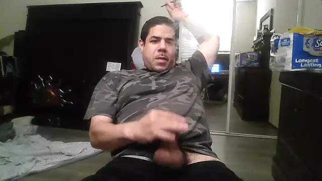 Snapshot of toosexy4myshirt chatting on June 21, 2026, 7:03 am toosexy4myshirt online show from June 21, 2026, 7:03 am