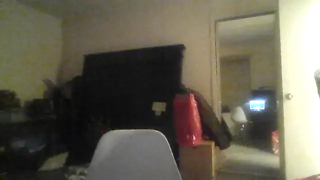 Snapshot of toosexy4myshirt chatting on June 27, 2026, 6:52 am toosexy4myshirt online show from June 27, 2026, 6:52 am