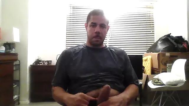 Snapshot of toosexy4myshirt chatting on July 17, 2026, 5:15 am toosexy4myshirt online show from July 17, 2026, 5:15 am