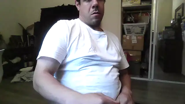 Snapshot of toosexy4myshirt chatting on July 5, 2026, 11:22 pm toosexy4myshirt online show from July 5, 2026, 11:22 pm