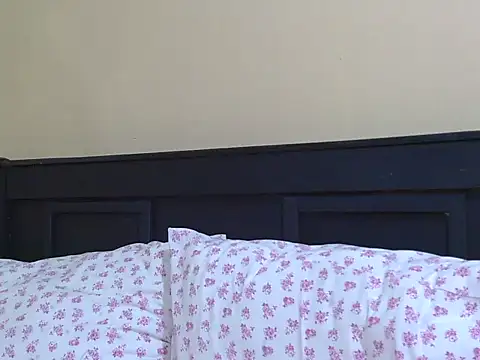 kinkydolll online show from July 1, 2026, 6:25 am