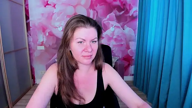 LunaKissesx online show from July 9, 2026, 1:21 pm