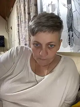 Snapshot of blueiceeyes chatting on June 27, 2026, 6:14 pm blueiceeyes online show from June 27, 2026, 6:14 pm