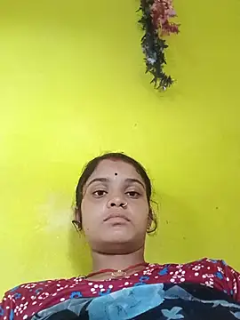 Snapshot of Hot_dia92 chatting on July 15, 2026, 6:53 am Hot dia92 online show from July 15, 2026, 6:53 am