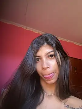 Snapshot of anamayla1 chatting on July 4, 2026, 12:53 pm anamayla1 online show from July 4, 2026, 12:53 pm