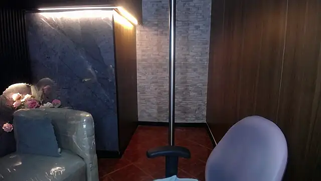Snapshot of ariel_1_ chatting on June 26, 2026, 1:06 pm ariel 1 online show from June 26, 2026, 1:06 pm