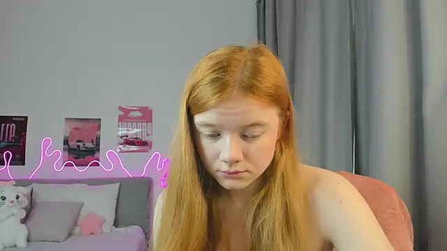 Snapshot of Evie_Tomioka chatting on July 5, 2026, 5:14 am Evie Tomioka online show from July 5, 2026, 5:14 am