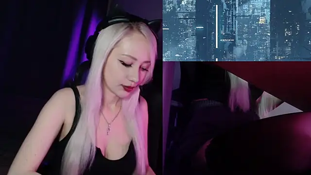 roxxyrowe online show from July 18, 2026, 11:13 pm