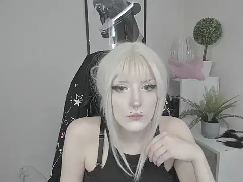 NikaDream online show from July 23, 2026, 12:46 pm