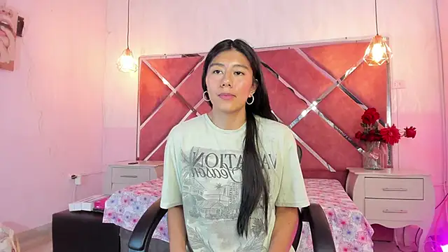Snapshot of Carla_Alvez chatting on June 11, 2026, 12:32 am Carla Alvez online show from June 11, 2026, 12:32 am