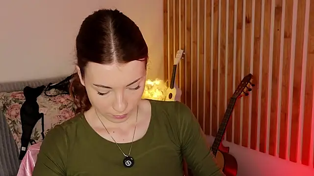 Snapshot of AlisaRussel chatting on June 23, 2026, 4:38 pm AlisaRussel online show from June 23, 2026, 4:38 pm
