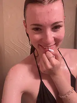 Snapshot of AlisaRussel chatting on June 30, 2026, 1:55 pm AlisaRussel online show from June 30, 2026, 1:55 pm