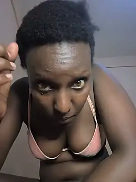 lavinsexy online show from June 24, 2026, 1:21 pm