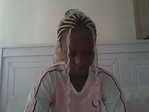 Snapshot of Sweet-cherrry chatting on June 13, 2026, 8:45 am Sweet-cherrry online show from June 13, 2026, 8:45 am